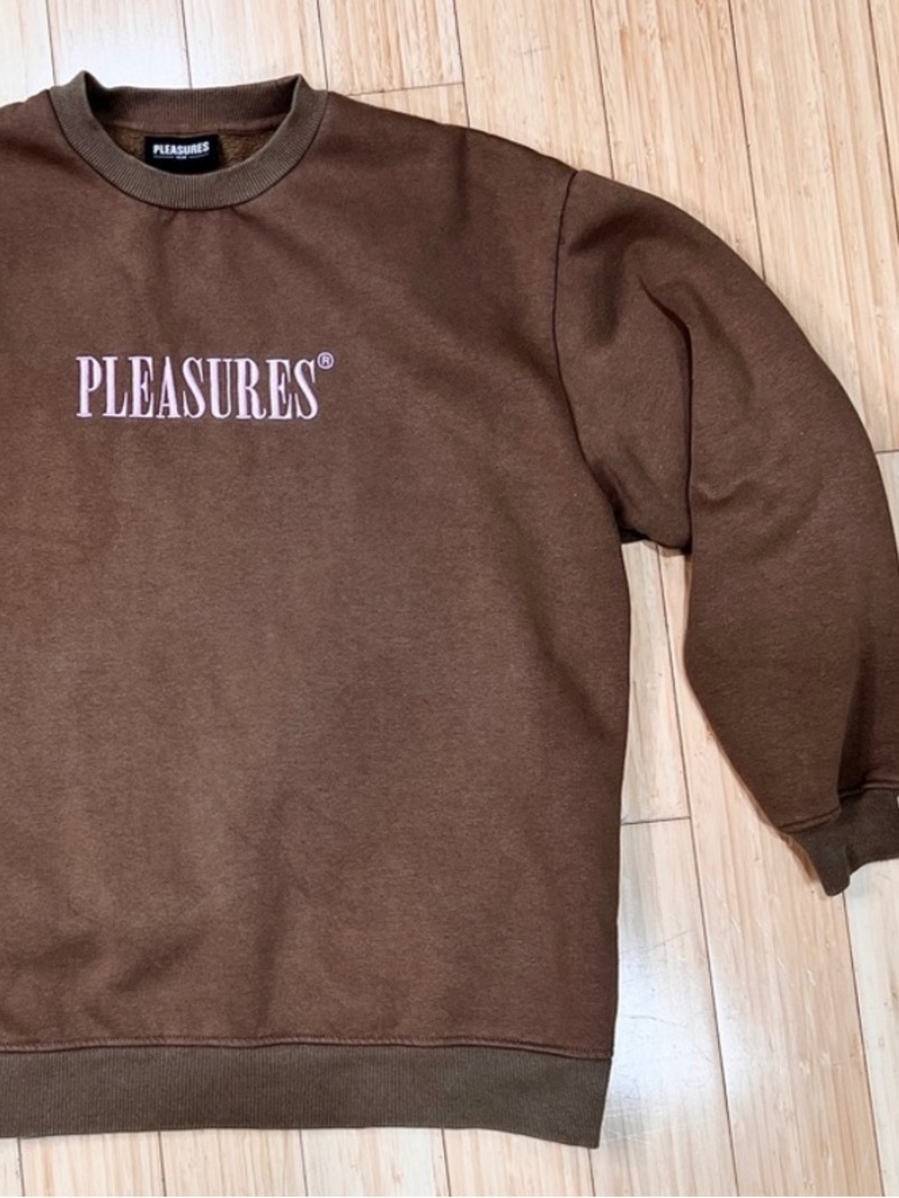 PLEASURES Long Sleeve Crewneck Pullover